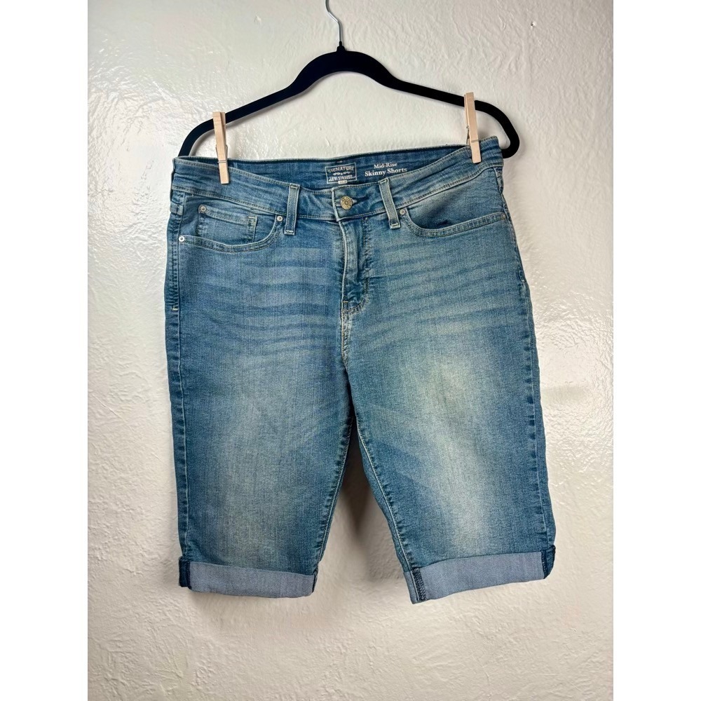 Levi Strauss Jean Shorts Womans 14 Mid-Rise Skinny Bermuda  Denim Stretch Summer